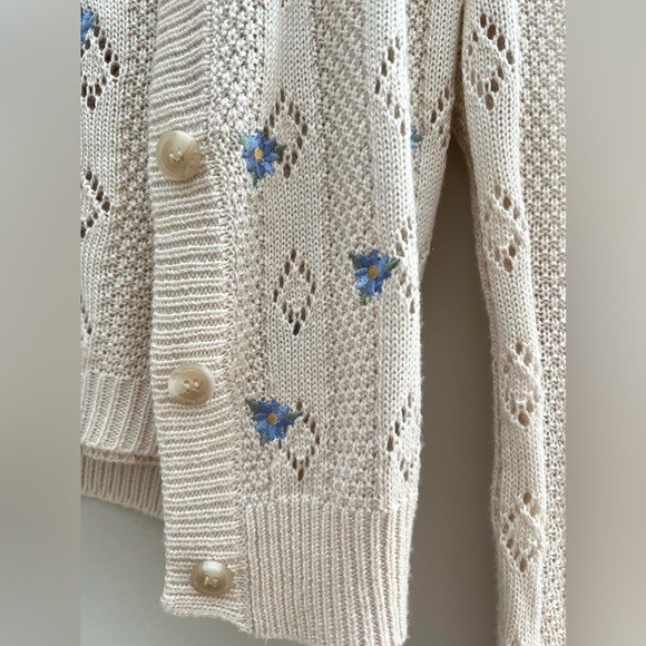 Pink Rose Embroidered knit cardigan and tank top set size XS - Picture 5 of 11